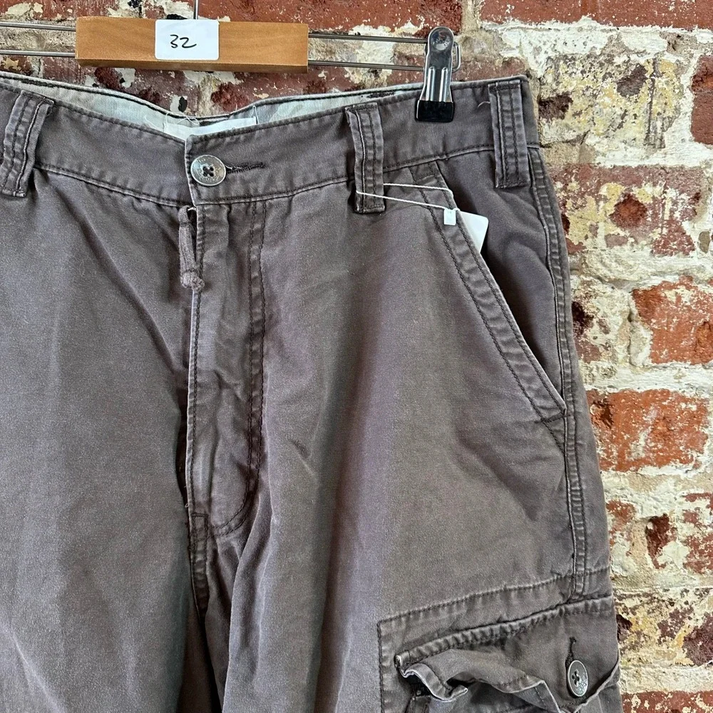 Levi's Squad Cargo Dark Brown Shorts workwear casual Relaxed Work Mens 32 Y2K